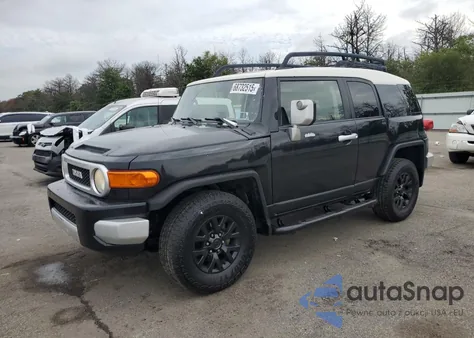 2008 Toyota Fj Cruiser z USA, uszkodzony, nr VIN JTEBU11F18K019688